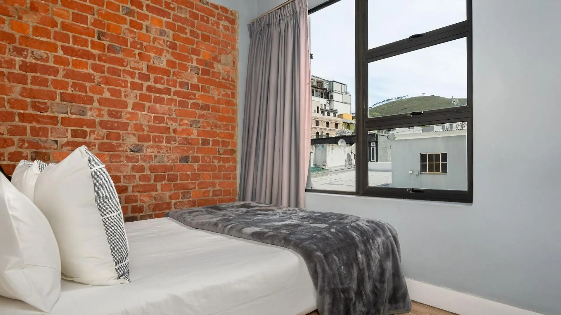53 On Castle By Neighbourgood Otel Cape Town 3*,  Güney Afrika